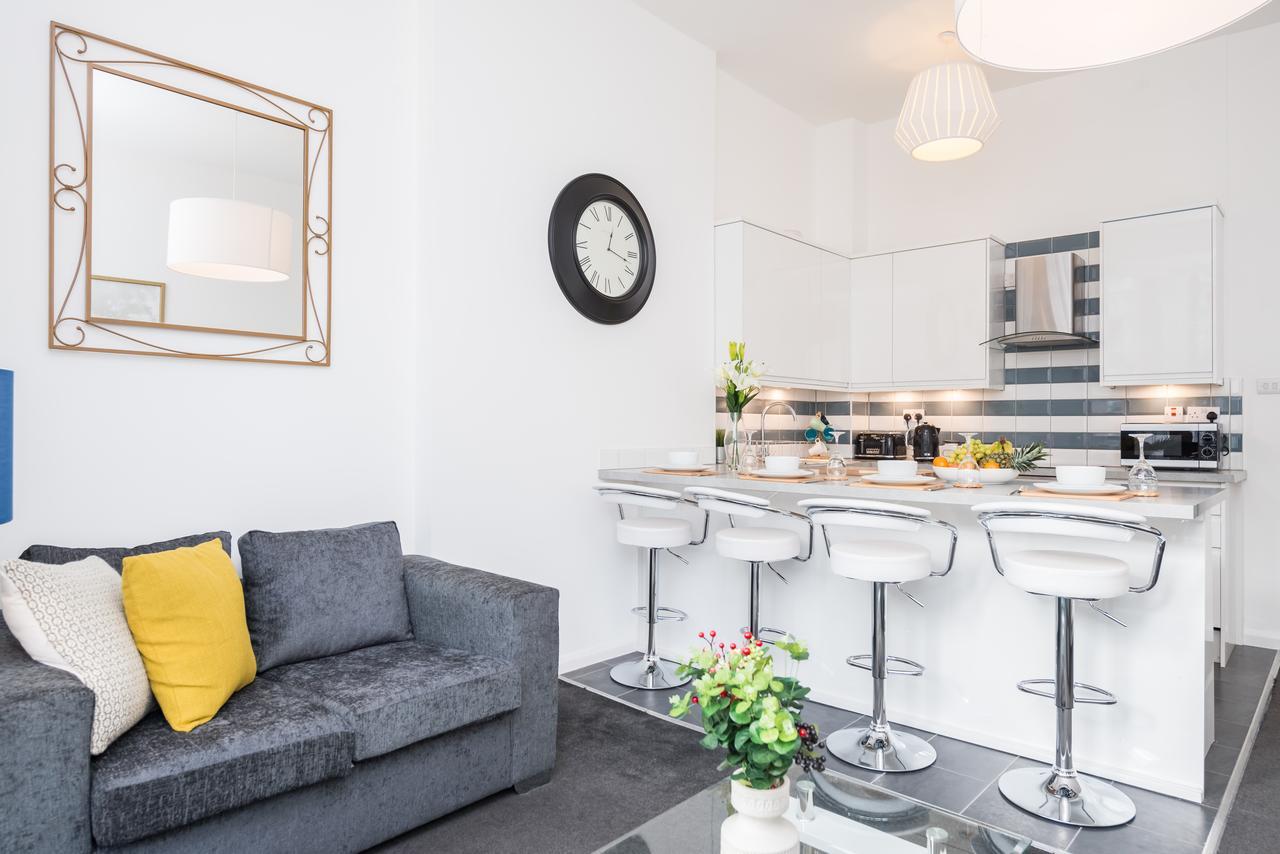 Apartment Sutherland Avenue London