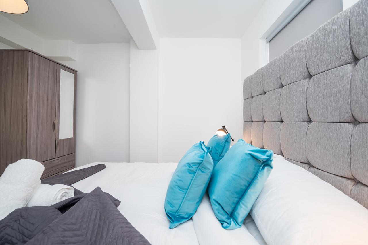 Sutherland Avenue Apartment London